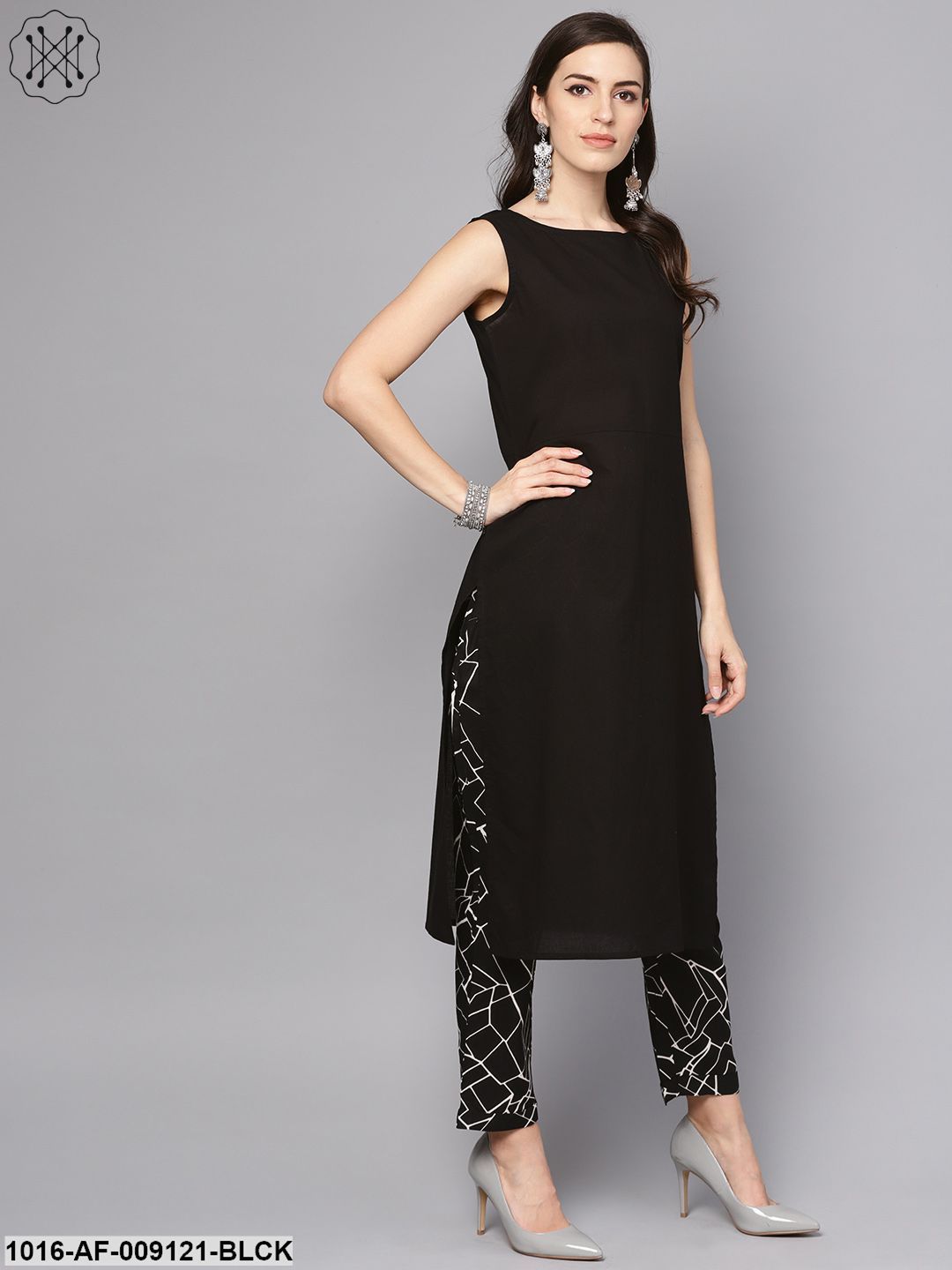 Twara black Chinese collar & 3/4th sleeve rayon A-line kurti digital  printed with different color stripes